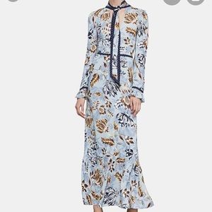 Bcbgmaxazria floral maxi dress